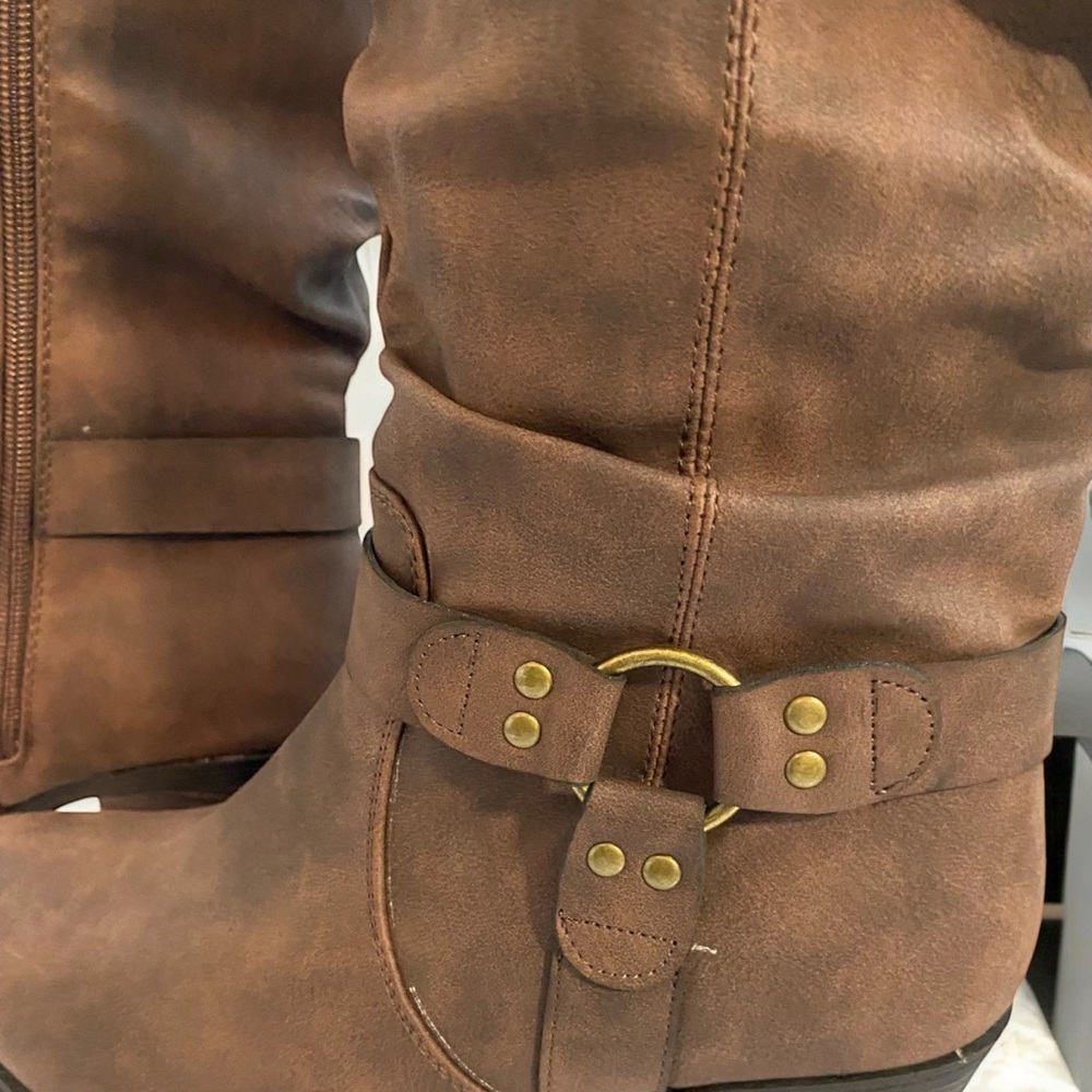 Camden Layne Brown Heeled Boots - Picture 3 of 4